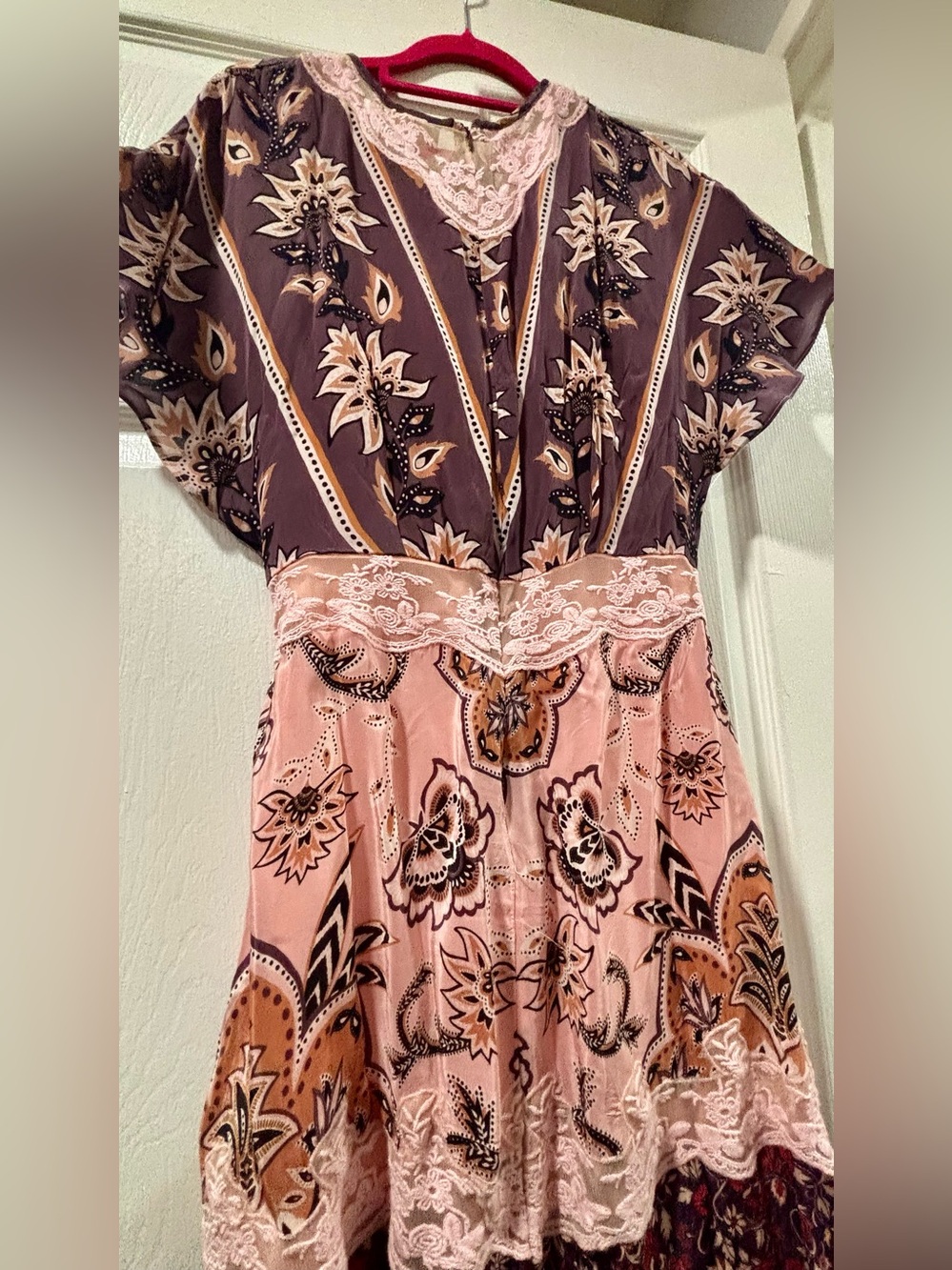FARM Rio Mixed Paisley Tiered Lace-Trim Maxi Dress in Pink and Purple - Picture 7 of 7